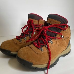 Columbia Newton Ridge Hiking Boot size 7